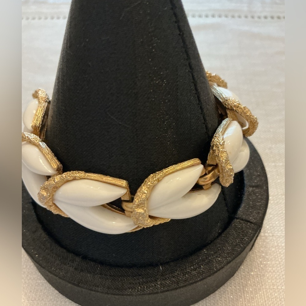 Monet White and Gold Tone Bracelet - Picture 2 of 5